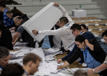 Oposição da Groenlândia vence coalizão de esquerda nas eleições parlamentares