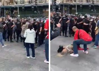 VÍDEO: Aposentada é empurrada por policial, cai e bate a cabeça durante protesto na Argentina