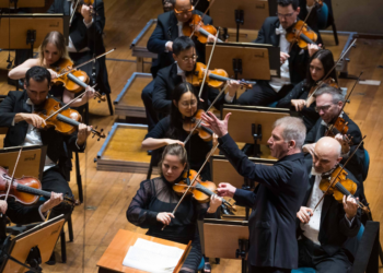 Experiente e criativa, Osesp celebra a fruição da música acústica ao vivo
