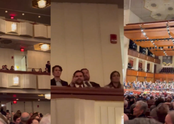 VÍDEO: vice-presidente dos EUA, JD Vance é vaiado por plateia de orquestra em Washington