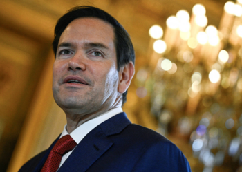 EUA avaliam fechar embaixadas na África e acabar com áreas para clima e direitos humanos