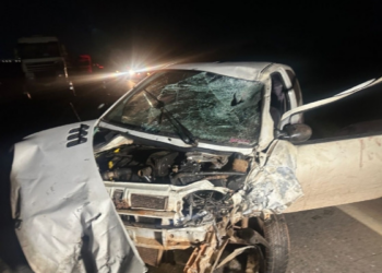 Homem morre em batida entre carro e moto na BR-364