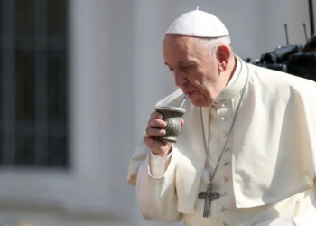 Por que papa Francisco nunca voltou à Argentina em 12 anos de papado