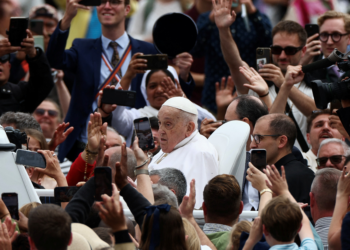 Da bênção aos fiéis na Páscoa ao coma: como foram as horas finais do papa Francisco