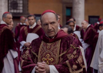 Conclave retorna aos cinemas após a morte do papa Francisco