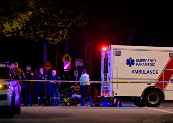 Motorista atropela e deixa mortos e feridos em festival em Vancouver, no Canadá