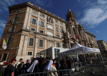 Túmulo do Papa Francisco é aberto ao público; veja imagens