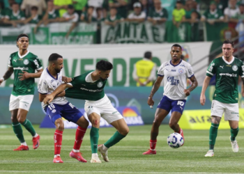 Palmeiras perde invencibilidade e liderança ao ser derrotado pelo Bahia 