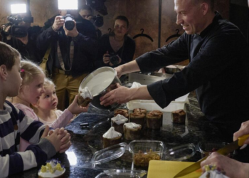 Putin quer crianças russas… e as rouba da Ucrânia