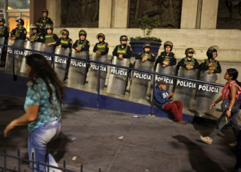 'Já explodi sua escola': extorsão aterroriza escolas peruanas