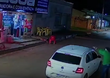 Vídeo mostra dono de distribuidora sendo morto por bandidos