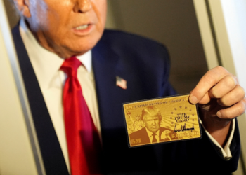 Governo Trump diz que 'gold card', que venderá cidadania dos EUA por US$ 5 mi, entrará em vigor semana que vem