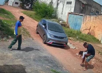 Policial salva vida de bebê de 1 ano e 4 meses que estava engasgada