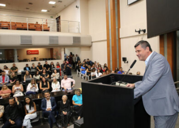 Comunicadores que atuam em Mato Grosso são homenageados durante sessão especial