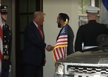 Ao lado de Bukele, Trump diz querer deportar 'o máximo possível' de imigrantes para El Salvador e que ajudaria a pagar por mais megapresidios