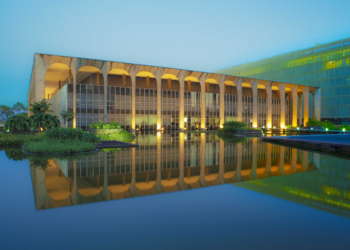 Perseguição política, violação de direitos humanos: entenda em quais circunstâncias o Brasil pode conceder refúgio a estrangeiro