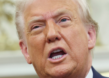 Trump se opõe a planos de Israel de atacar instalações nucleares do Irã, diz jornal