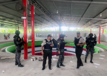 Polícia captura quatro suspeitos de massacre durante rinha de galos no Equador