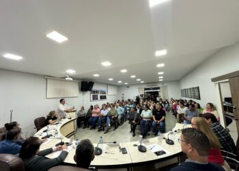 CAMPOS DE JÚLIO FAZ HISTÓRIA: QUASE 90% APROVAM TRANSFORMAÇÃO EM ESCOLA CÍVICO-MILITAR E COLOCAM O MUNICÍPIO EM DESTAQUE NO ESTADO