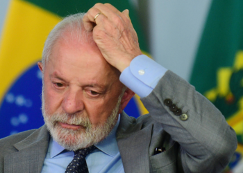 Lula cobra mais de R$ 40 bi de imposto, azeda revisão fiscal e vai apanhar na política