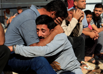 Ataque a escola que abrigava deslocados em Gaza deixa ao menos 20 mortos