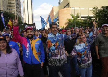 Alta abstenção de eleitores retrata a tragédia venezuelana