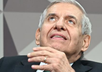 Josias: Réu indefensável, Augusto Heleno tem condenação quase incontornável