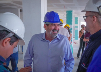 Dr. João visita obras do novo Hospital Júlio Müller e propõe doação de equipamentos para o interior