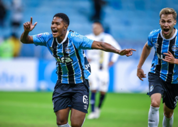 Grêmio vence Sportivo Luqueño, mas terá que disputar playoff na Sul-Americana