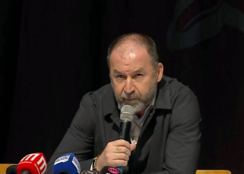 Sócios vão votar impeachment de presidente do Corinthians em agosto