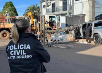 Homem briga em bar e acaba assassinado a tiros dentro de caminhonete