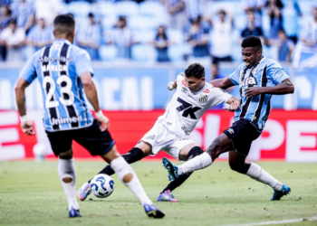 Grêmio vence o Santos e afasta fantasma do rebaixamento no Brasileirão