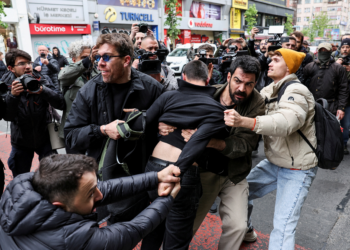 Tumulto e mais de 400 prisões marcam comemorações do Dia do Trabalho na Turquia