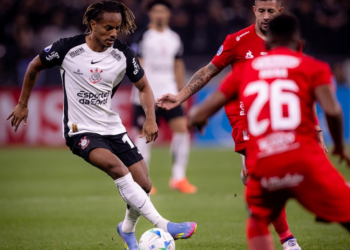 Corinthians empata com América de Cali na Sul-Americana e complica classificação