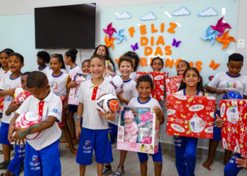 Primeira-dama acompanha atividades do SER Criança em Poconé nesta quarta-feira (7)