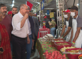 'Torcemos para que dê certo essa conversa' entre EUA e China, diz Alckmin durante evento em SP