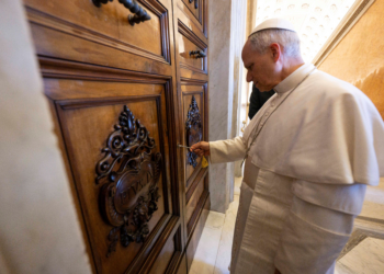 Papa Leão XIV reabre apartamento papal no Vaticano, selado desde a morte de Francisco