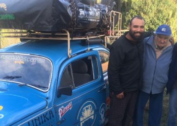 Políticos ostentam vida de luxo enquanto enaltecem simplicidade de Mujica