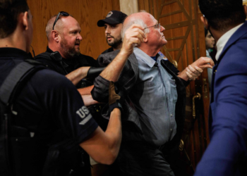 Ben Cohen, cofundador da Ben & Jerry's, é preso em protesto no Senado dos EUA; veja vídeo