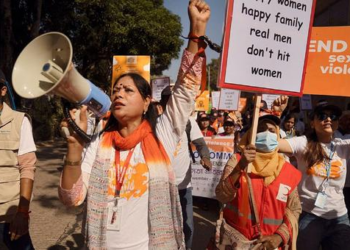 Metade das organizações que ajudam mulheres pode fechar em seis meses