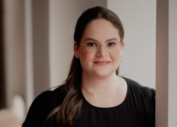 Cansaço de mãe pode ser um sinal de alerta para a tireoidite pós-parto