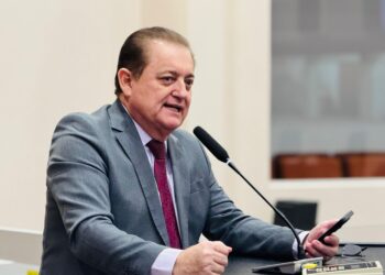 Deputado Sebastião Rezende propõe isenção de ICMS para alimentos sem glúten e reforça atuação em defesa das pessoas com restrições alimentares