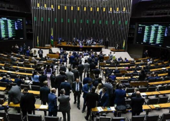 Brasil paga R$ 100 mi em reembolsos médicos a parlamentares em 6 anos