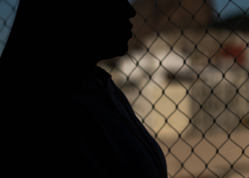 Mulheres denunciam dificuldades de acesso e violência psicológica em serviços de aborto legal no RJ