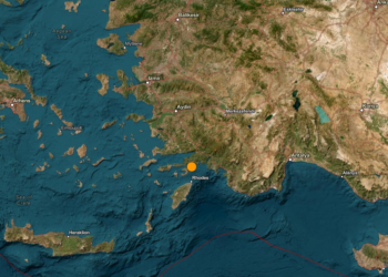 Terremoto de magnitude 5,8 deixa uma adolescente morta na Turquia, diz ministro