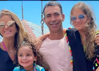 Ticiane Pinheiro viaja com Tralli e filhas para férias com Ana Siebert e Vicky: ‘Disney’