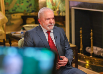 É #FAKE que Lula negou ajuda militar ao Irã; post tira de contexto entrevista de 2023 sobre guerra entre Rússia e Ucrânia