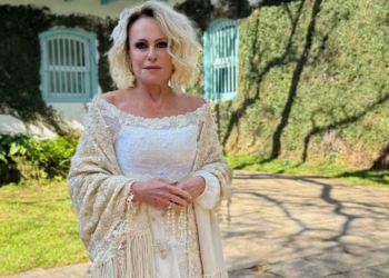 Ana Maria Braga renova votos de casamento durante festa junina: ‘Investiu no vestido’