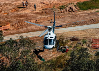 Ciopaer realiza aperfeiçoamento de técnicas de resgate, salvamento e tiro embarcado em aeronave