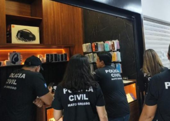 Lojas do Shopping Popular de VG são alvos da polícia por venda de celulares roubados